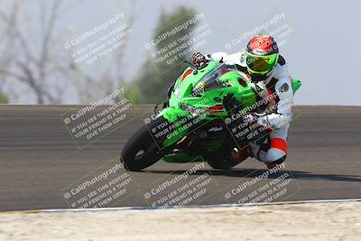 media/Sep-20-2025-TrackDaz (Sat) [[27f0cde673]]/B Group/1120am (Turn 2)/